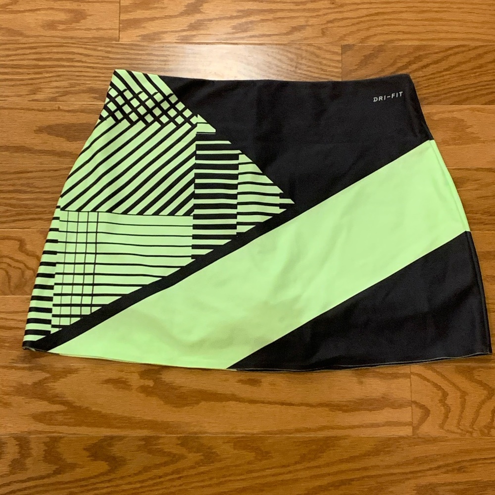 Nike Dri-fit workout skirt.